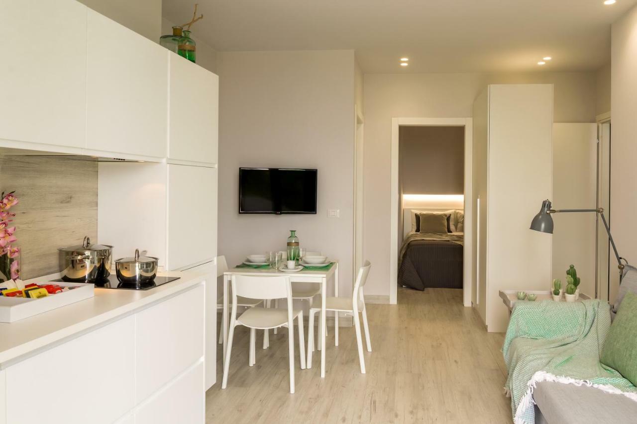 Les Suites - Apartments Riposto Buitenkant foto